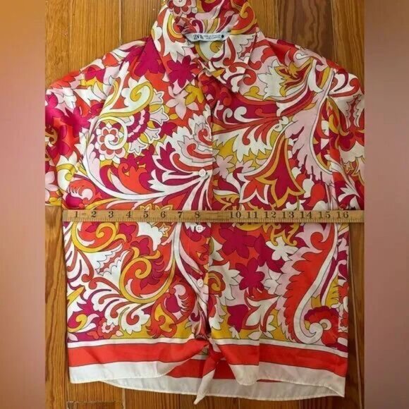 Patterned Top - Picture 7 of 7